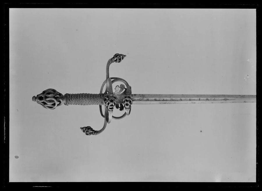 Kavaljersvärja, fäste Solingen(?), 1640-tal, klingan Toledo(?), 1640-tal.