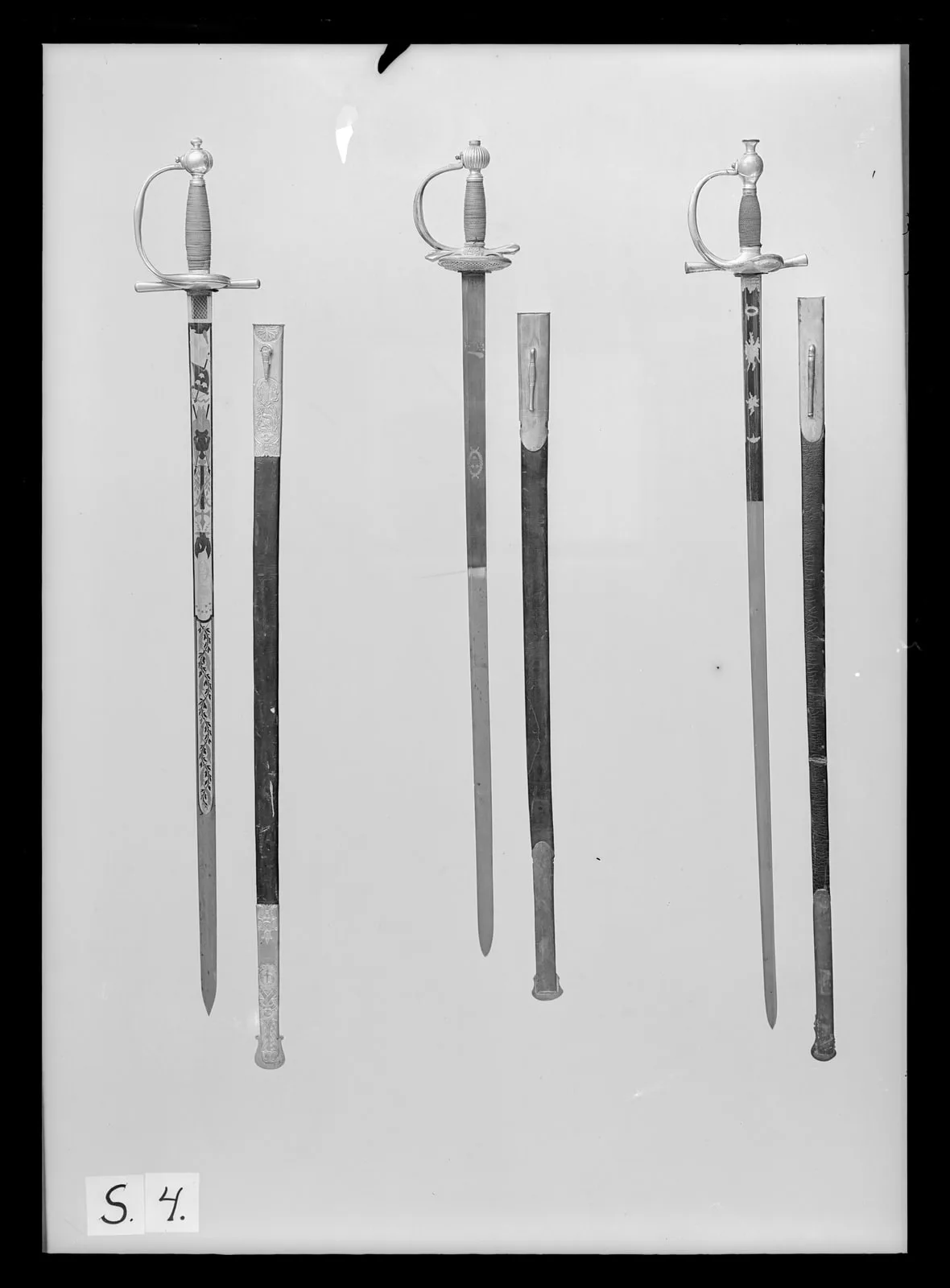 Infanteriofficersvärja, Sverige 1818-1844