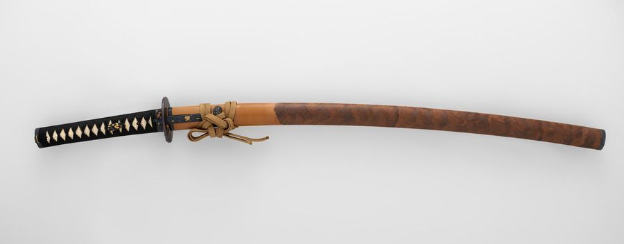 虫尽金具大小拵 Blade and Mounting for a Sword (Katana)