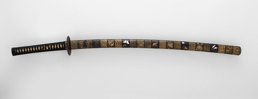 印籠刻昆虫図螺鈿据文象嵌鞘打刀拵 Blade and Mounting for a Sword (Katana)