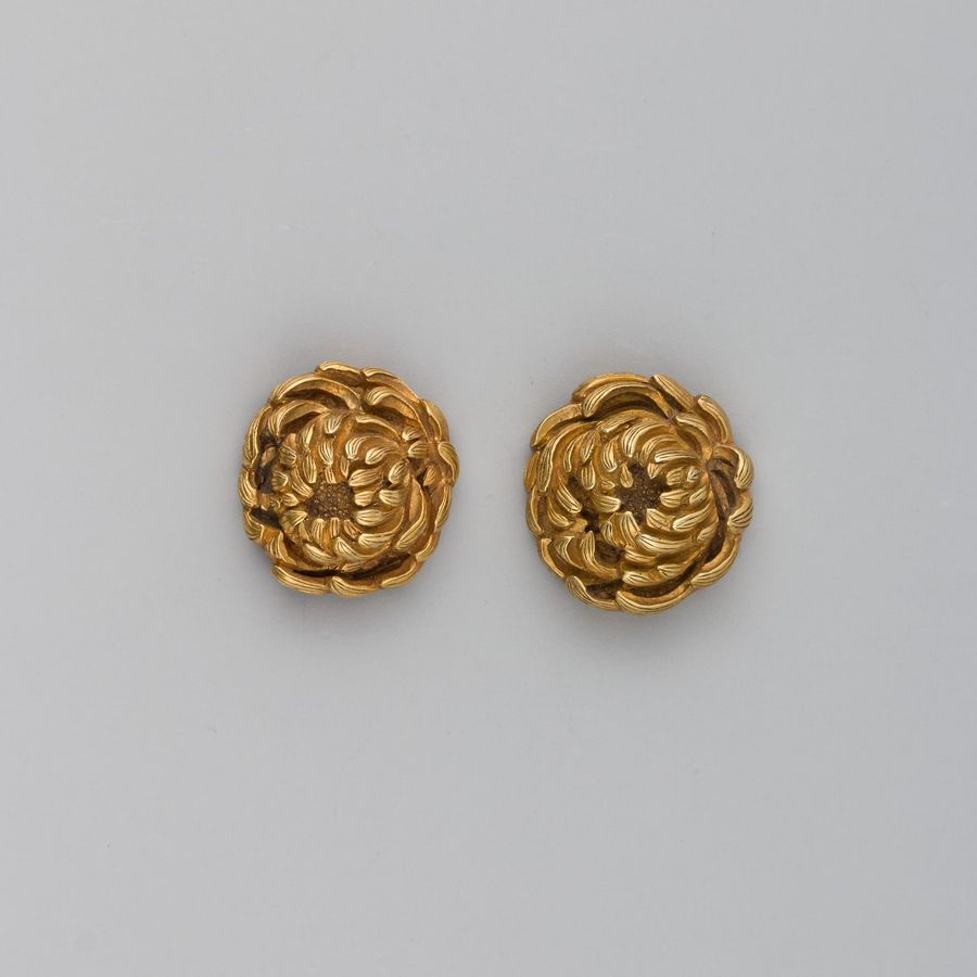 Pair of Sword-Grip Ornaments (Menuki)