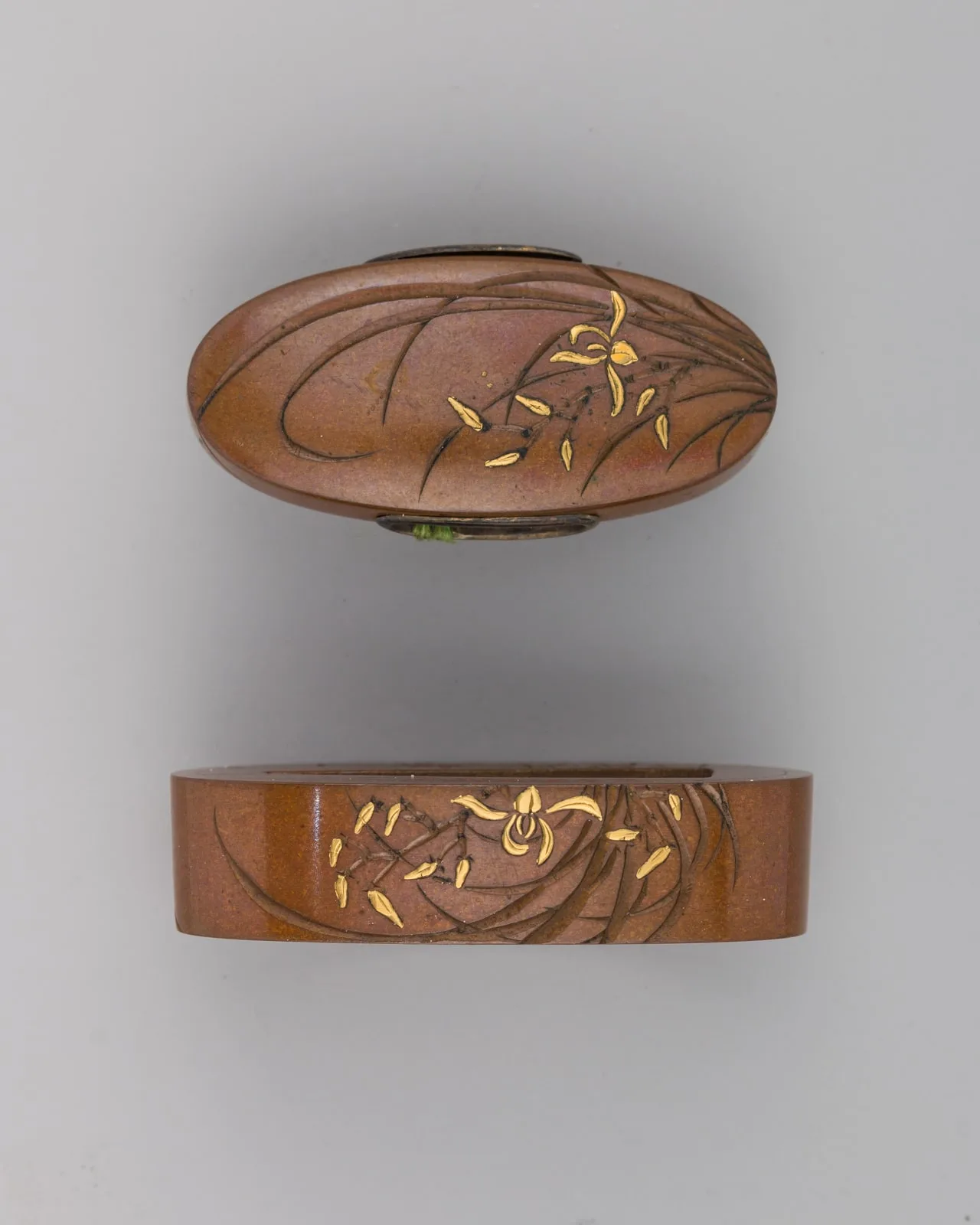 Sword-Hilt Collar and Pommel (Fuchigashira)