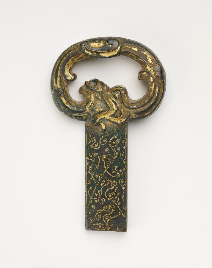 Sword hilt with ring pommel in the form of a dragon
